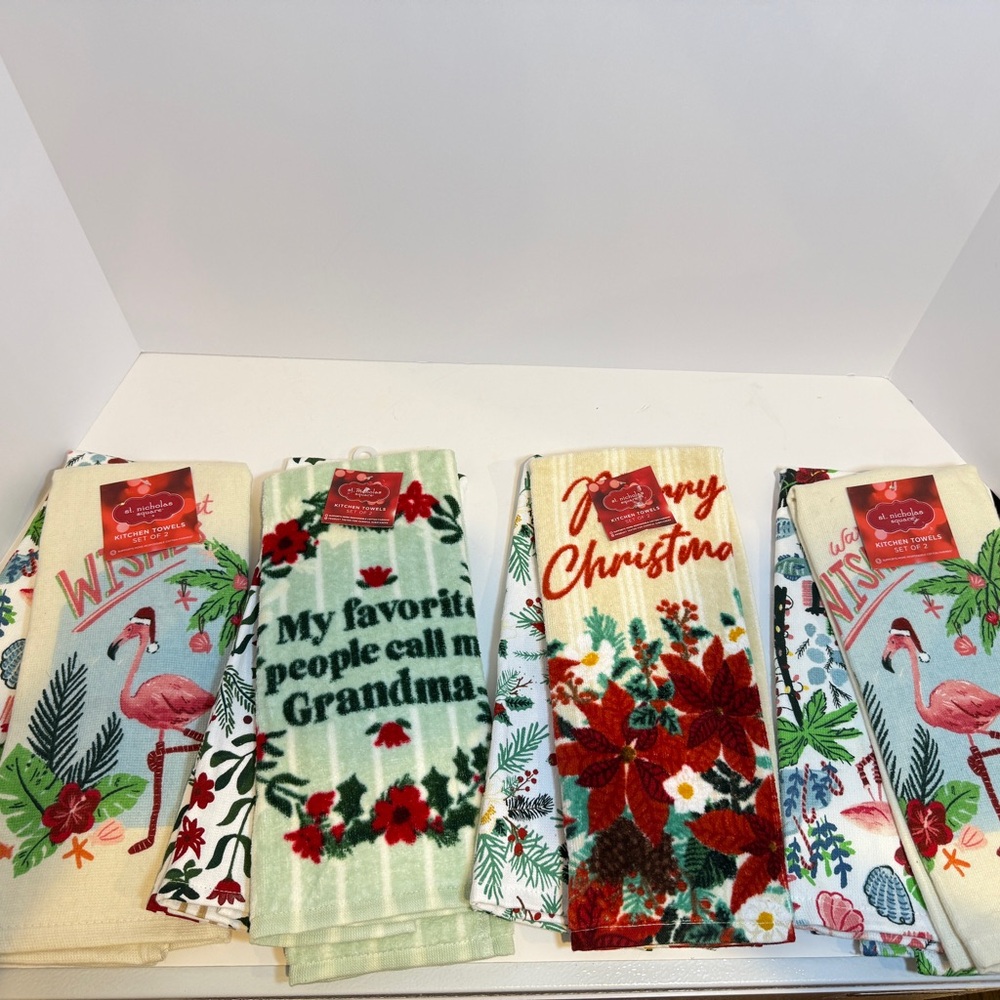 St. Nicholas Square Red and Cream Kitchen Towels